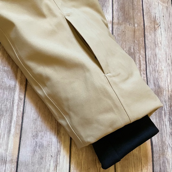 The North Face Women’s New Defdown FUTURELIGHT Waterproof Parka - Picture 6 of 11